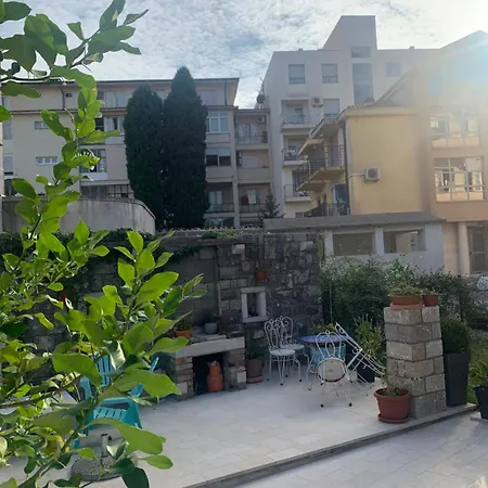 Rose Downtown * Ποντγορίτσα