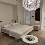 Rose Downtown بودغوريتْسا