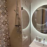 Rose Downtown بودغوريتْسا