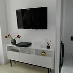 Rose Downtown * بودغوريتْسا