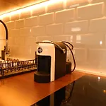 Rose Downtown شقة بودغوريتْسا